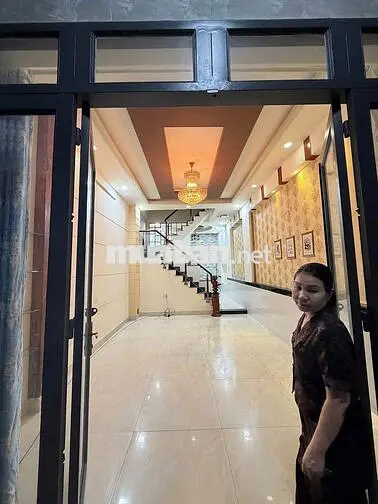 Cho Thuê Nhà Đường 50 HBC Thủ Đức, 4PN, Hẻm Xe Hơi , đối diện gigamall