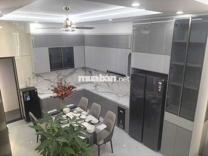   💥  quá đẹp quá xuất sắc.nội thất cực kỳ Cao cấp sang trọng  mê lắm ạ