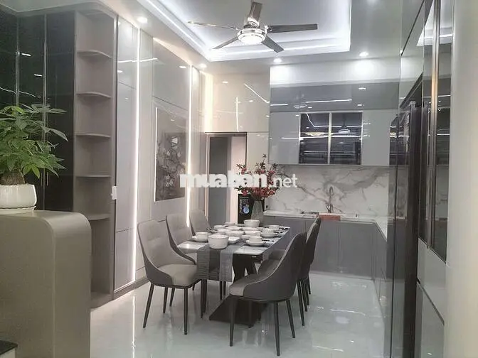   💥  quá đẹp quá xuất sắc.nội thất cực kỳ Cao cấp sang trọng  mê lắm ạ