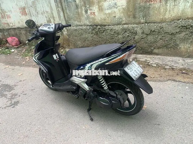 Yamaha Luvias GTX Xanh đen