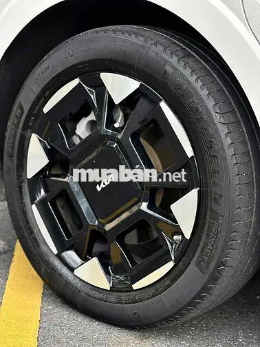 KIA Carnival Signature Full Dầu 7 chỗ 2024 Trắng