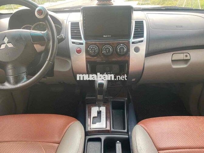Mitsubishi Pajero Sport 2012 Nâu