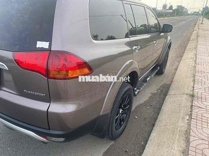 Mitsubishi Pajero Sport 2012 Nâu