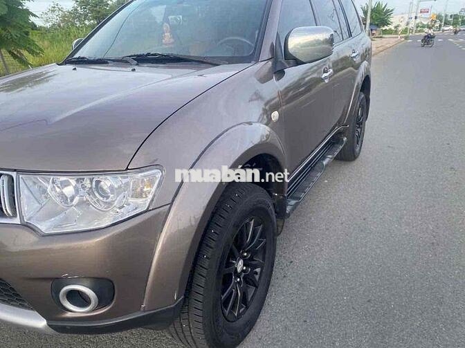 Mitsubishi Pajero Sport 2012 Nâu
