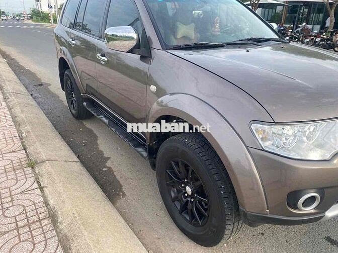 Mitsubishi Pajero Sport 2012 Nâu