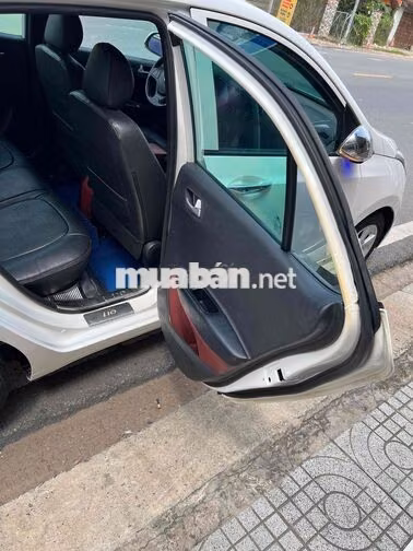 Hyundai i10 Sedan 2017 Số tự động Trắng
