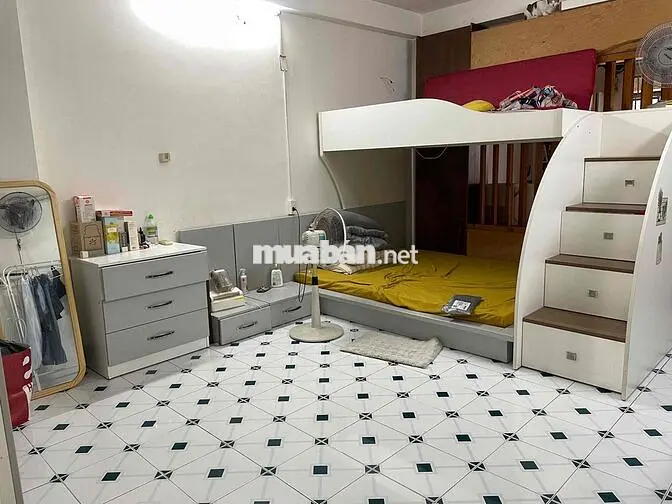 [QUẬN 4 SÁT QUẬN 1] - TÌM NỮ Ở GHÉP - 3TR250/ tháng (ngay cầu Ông Lãnh