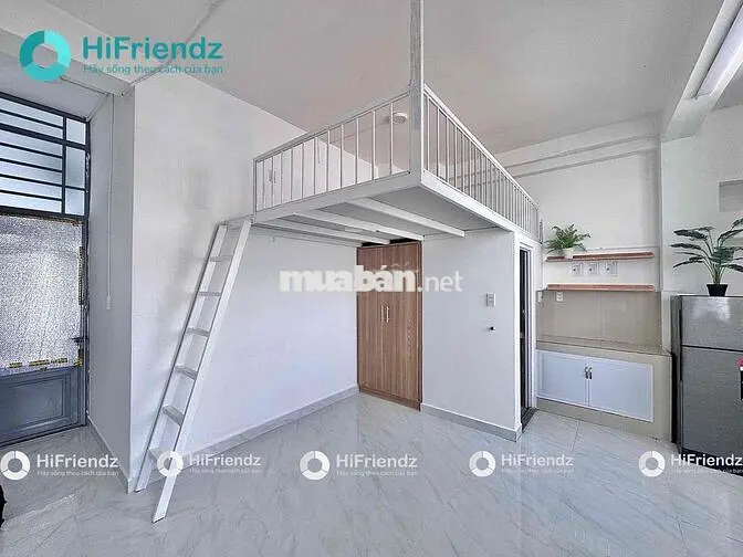 Phòng gác xép BAN CÔNG thoáng mát cả ngày đi bộ tới GTVT, Hutech, FTU