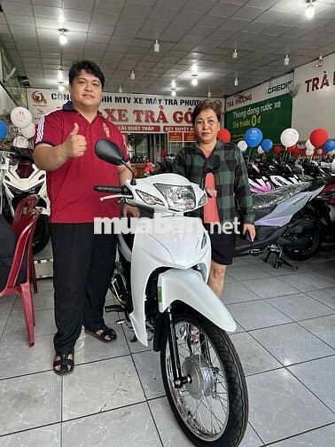 Honda Vario Trắng