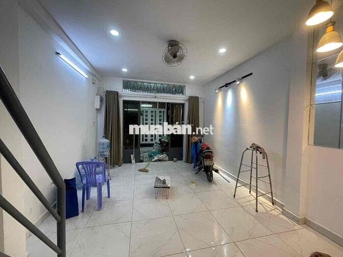 Bán nhà Tăng Bạt Hổ quận Bình Thạnh gần bệnh viện Ung Bứu , trường DH
