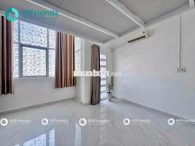 Phòng gác xép BAN CÔNG thoáng mát cả ngày đi bộ tới GTVT, Hutech, FTU