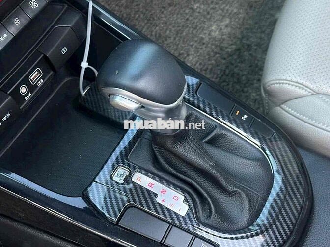 Kia Cerato 2019 1.6 Luxury Trắng bản 1.6 luxury