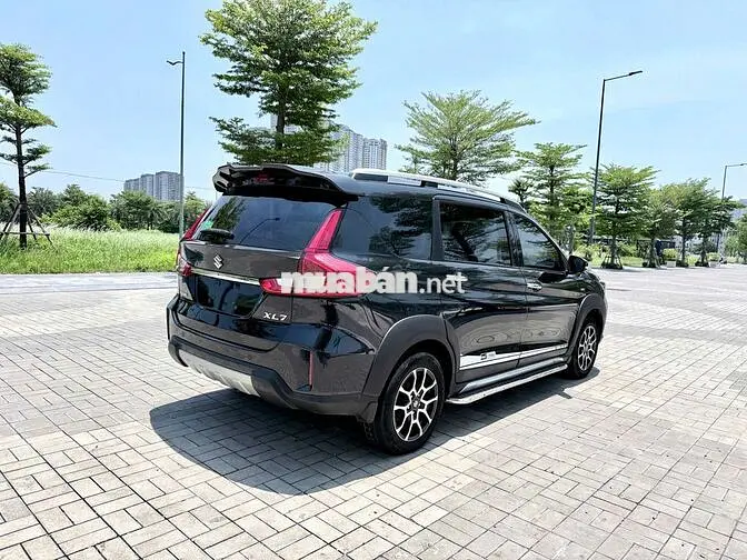 Suzuki XL7 2022 Tự động Đen Nhập khẩu