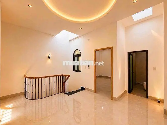 🏡 Bán Nhà 1 Trệt 1 Lầu 4,5x23m – 3PN – Sổ Riêng – Hẻm Ô Tô 6m – Gần Ch
