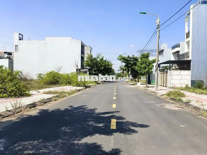 Chính Chủ Chú Sơn Bán Đất Nam Hòa Xuân Đầm Sen B2.137 Giá Chốt 4.1 Tỷ