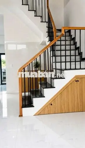 👘Một Kiệt Tác Xây Dựng, CĂN 2 Tầng cực hiếm khu chợ Yến Nê, Hòa Tiến👘