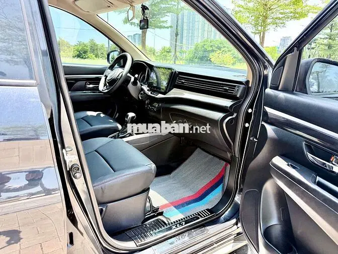 Suzuki XL7 2022 Tự động Đen Nhập khẩu