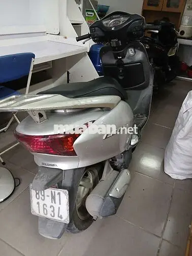 Honda Lead 2023 Bạc