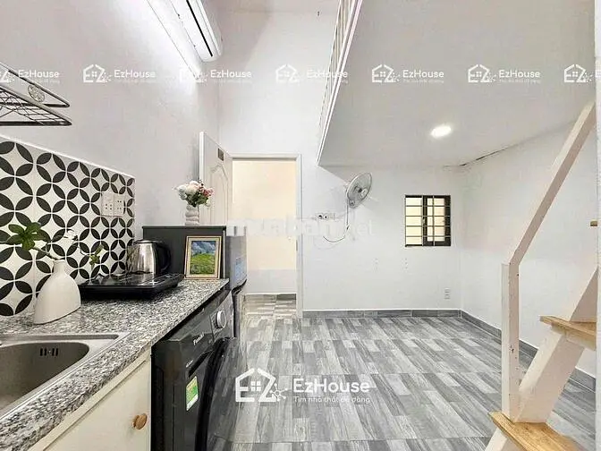 Phòng trọ có gác gần đh Công Thương đầy đủ nội thất có ban công