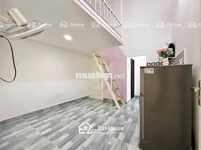 Phòng trọ có gác gần đh Công Thương đầy đủ nội thất có ban công