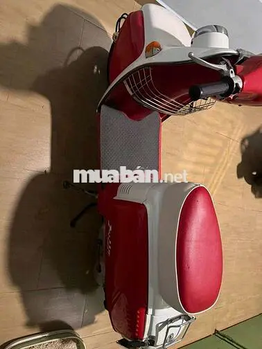 Xe máy điện Yadea Julio đỏ trắng