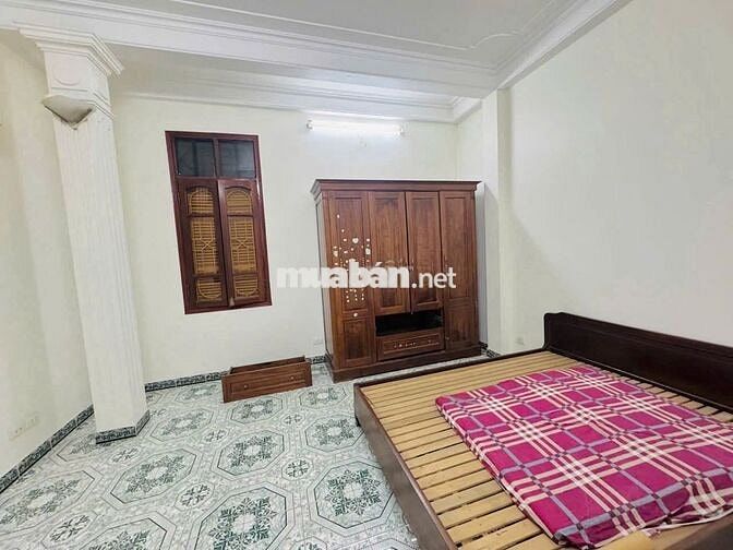 Cho thuê nhà Đội Cấn - 35m² x 4 tầng dân xây - 3PN - chỉ 11 triệu