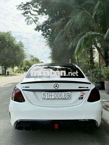 Mercedes C300 AMG Facelift 2019 Trắng Tự động