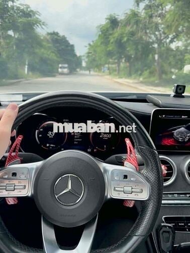 Mercedes C300 AMG Facelift 2019 Trắng Tự động