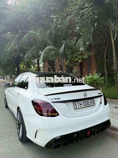 Mercedes C300 AMG Facelift 2019 Trắng Tự động