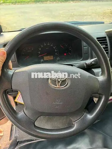 Toyota Hiace 2018 Dầu 100k km Bạc