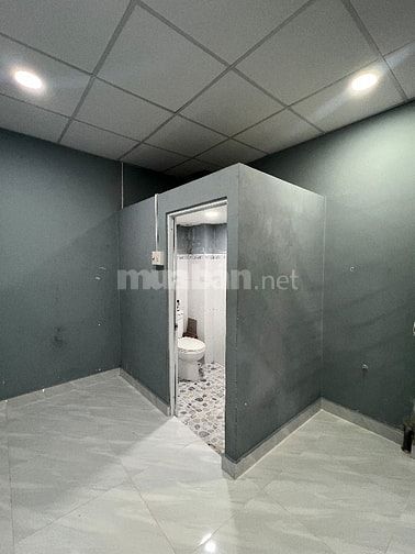     🎯 CHỈ 5 PHÚT ĐẾN QUẬN 1 – NHÀ 42,2m² – SỔ HỒNG RIÊNG – GIÁ TỐT