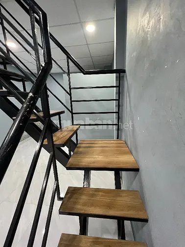     🎯 CHỈ 5 PHÚT ĐẾN QUẬN 1 – NHÀ 42,2m² – SỔ HỒNG RIÊNG – GIÁ TỐT