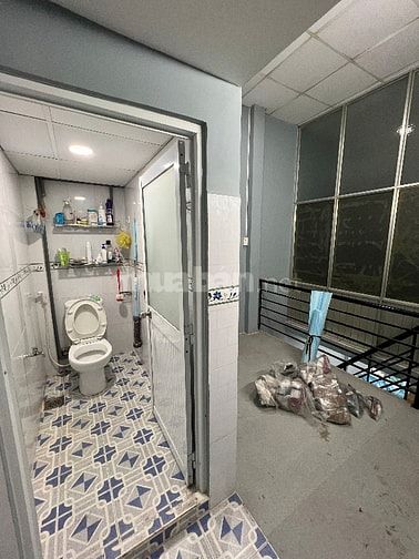     🎯 CHỈ 5 PHÚT ĐẾN QUẬN 1 – NHÀ 42,2m² – SỔ HỒNG RIÊNG – GIÁ TỐT
