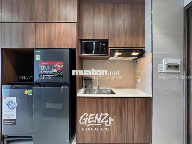 cho thuê 1 phòng ngủ - 1 phòng khách ban công gần sân bay - giáp PN