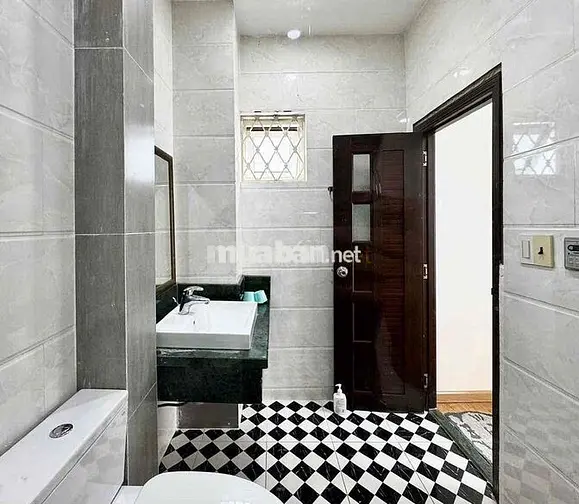 Hệ Thống Căn Hộ 1Pn Ban Công Cửa Sổ Thoáng Mát, Gần Ngã Tư Hàng Xanh