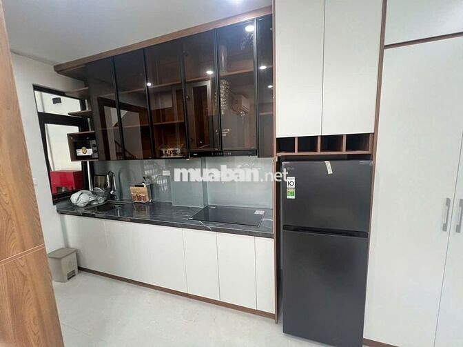 Cho thuê Căn Hộ cao cấp Ngọc thụy, gần cầu Long Biên, 1N1K full đồ 7