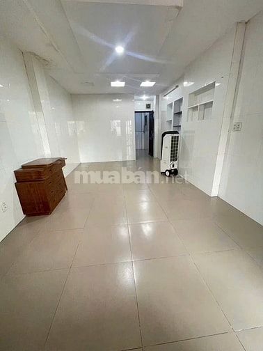 Cho thuê nhà nguyên căn mặt tiền Lê Quang Định, Bình Thạnh 120m2, 3lầu