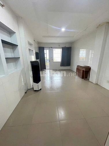 Cho thuê nhà nguyên căn mặt tiền Lê Quang Định, Bình Thạnh 120m2, 3lầu