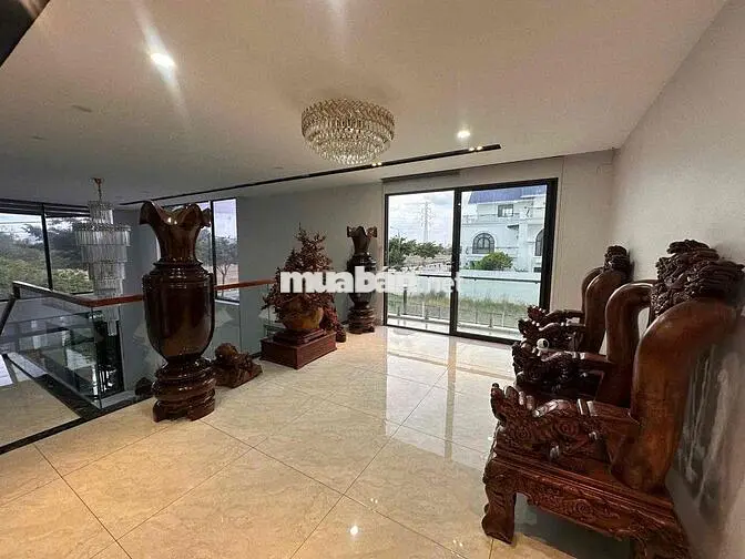🇻🇳 Cho thuê biệt thự Nguyễn Đình Thi , Hoà Xuân - 11 phòng lớn nhỏ