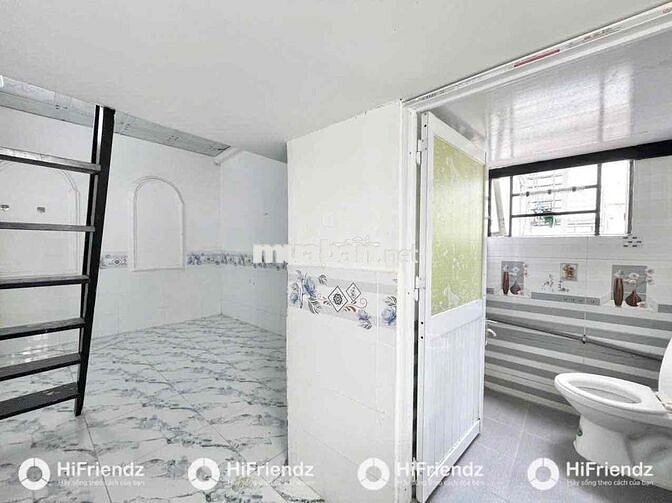 Cho Thuê Phòng Gác Giá Rẻ Sẵn Nội Thất Ngay Đầm Sen - Đại Học Văn Hiến