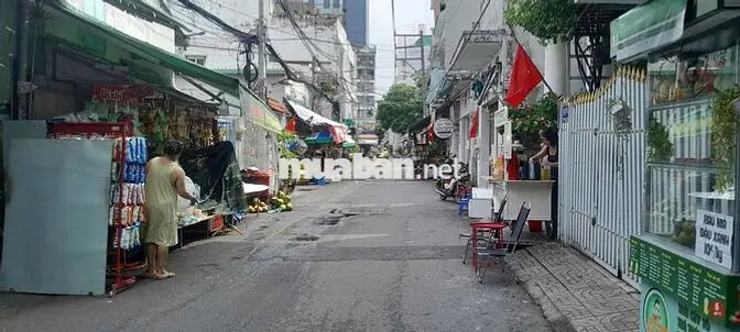 Cho thuê nhà Bùi Văn Ba, Tân Thuận, 4PN, hẻm nhựa 6,5m