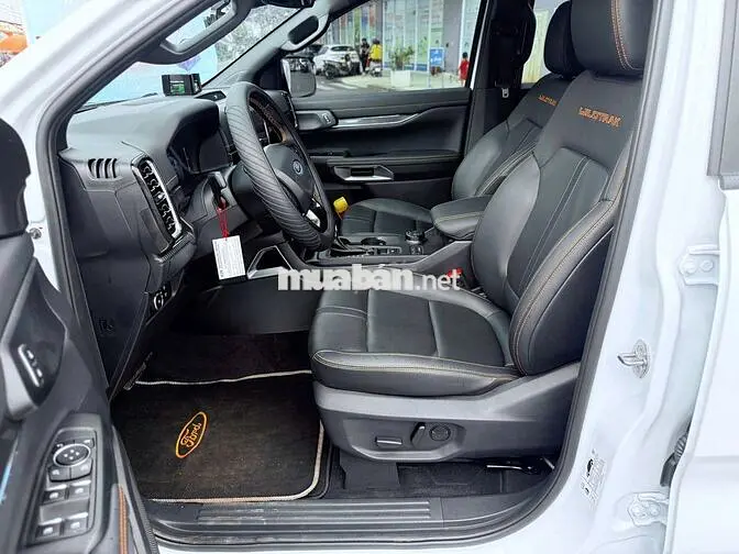 Ranger Wildtrak 2026 Trắng 955 km Xả kho giảm Mạnh
