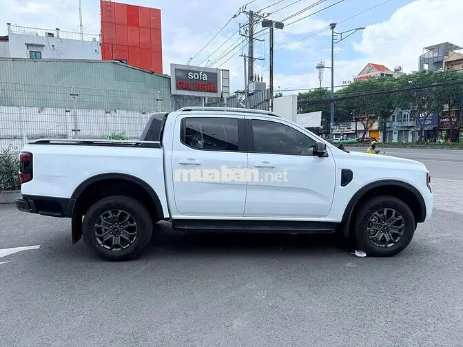 Ranger Wildtrak 2026 Trắng 955 km Xả kho giảm Mạnh