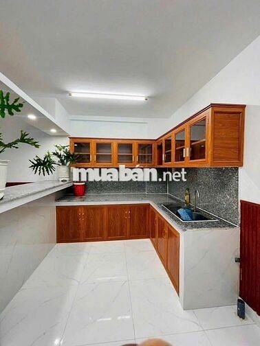 NHÀ ĐẸP 4 X13 GÁC LỬNG ĐƯỜNG THỚI HÒA VLA