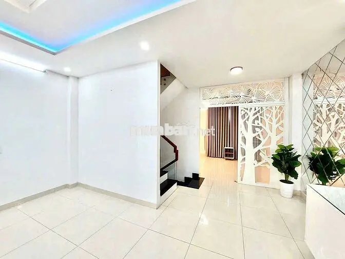 Chính chủ cho thuê nhà đủ tiện nghi hẻm xe hơi khu vip 