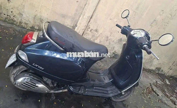 Piaggio Vespa LX 125 Xanh