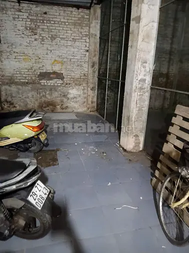 CHO THUÊ  MẶT BẰNG ( kho, văn phòng)tại đường Hoàng Văn Thái