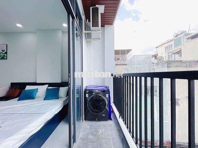 Căn hộ ban công 45m2, Full nội thất, đường Lý Chính Thắng Quận 3