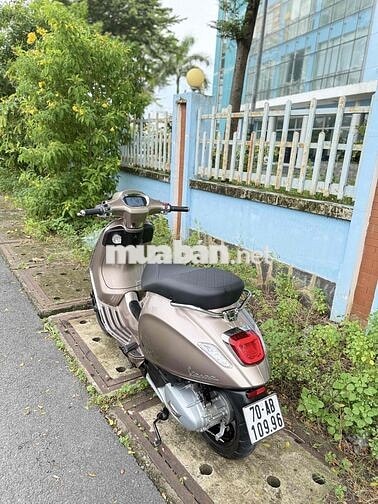 Piaggio Vespa Sprint Tech 150 TFT 2026 Nâu 7000 km