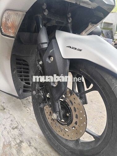 Yamaha NVX 16.000 km Bạc